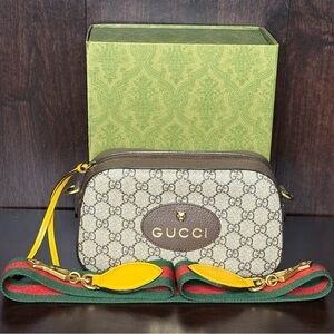 Gucci Neo Vintage GG Supreme Messenger Bag